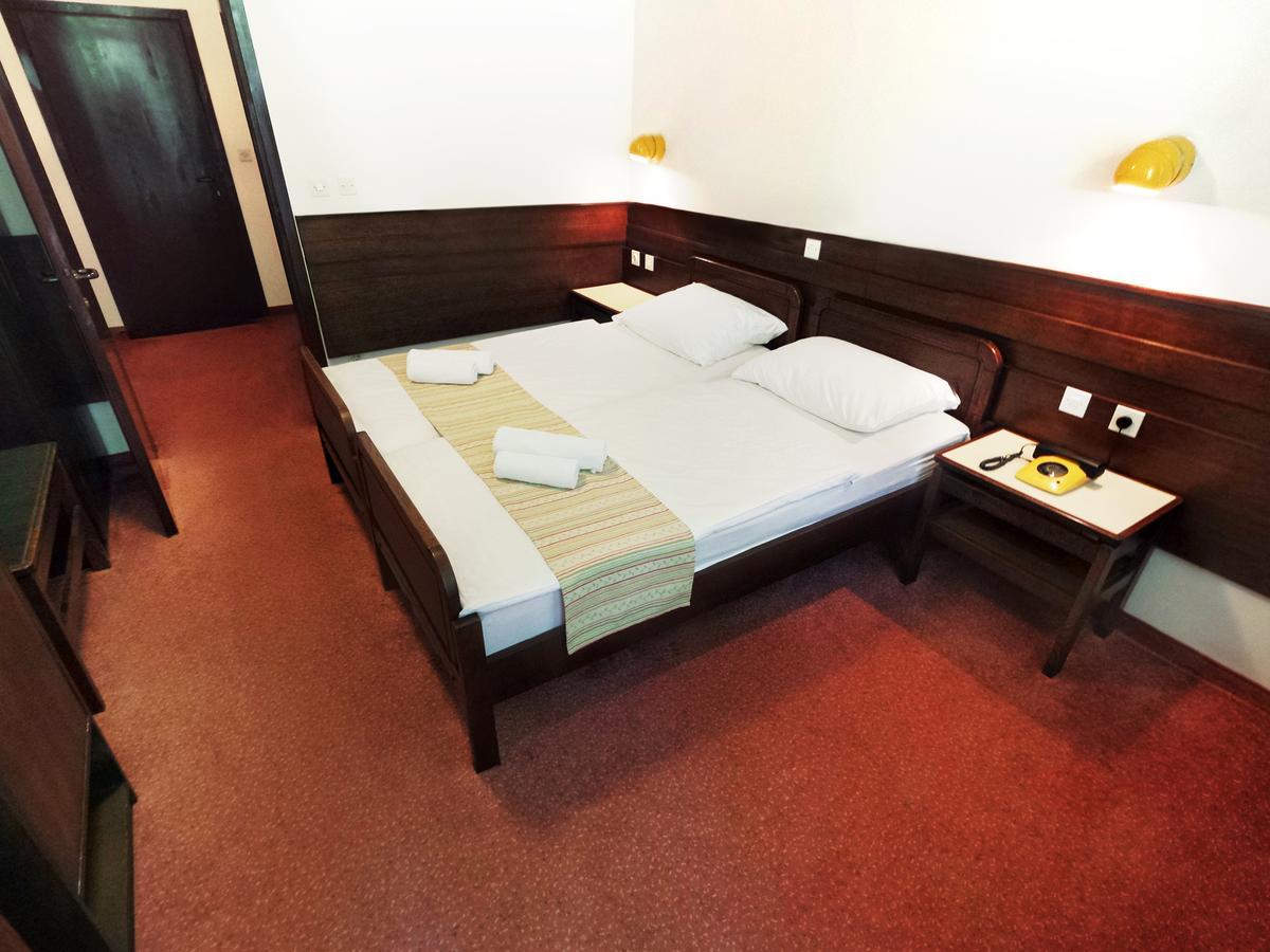 Lucija Hotel 3*
